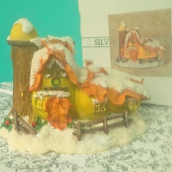 Vintage Silvestri Butternut Squash Dairy Christmas Light House 724/7500 - Picture 4 of 15
